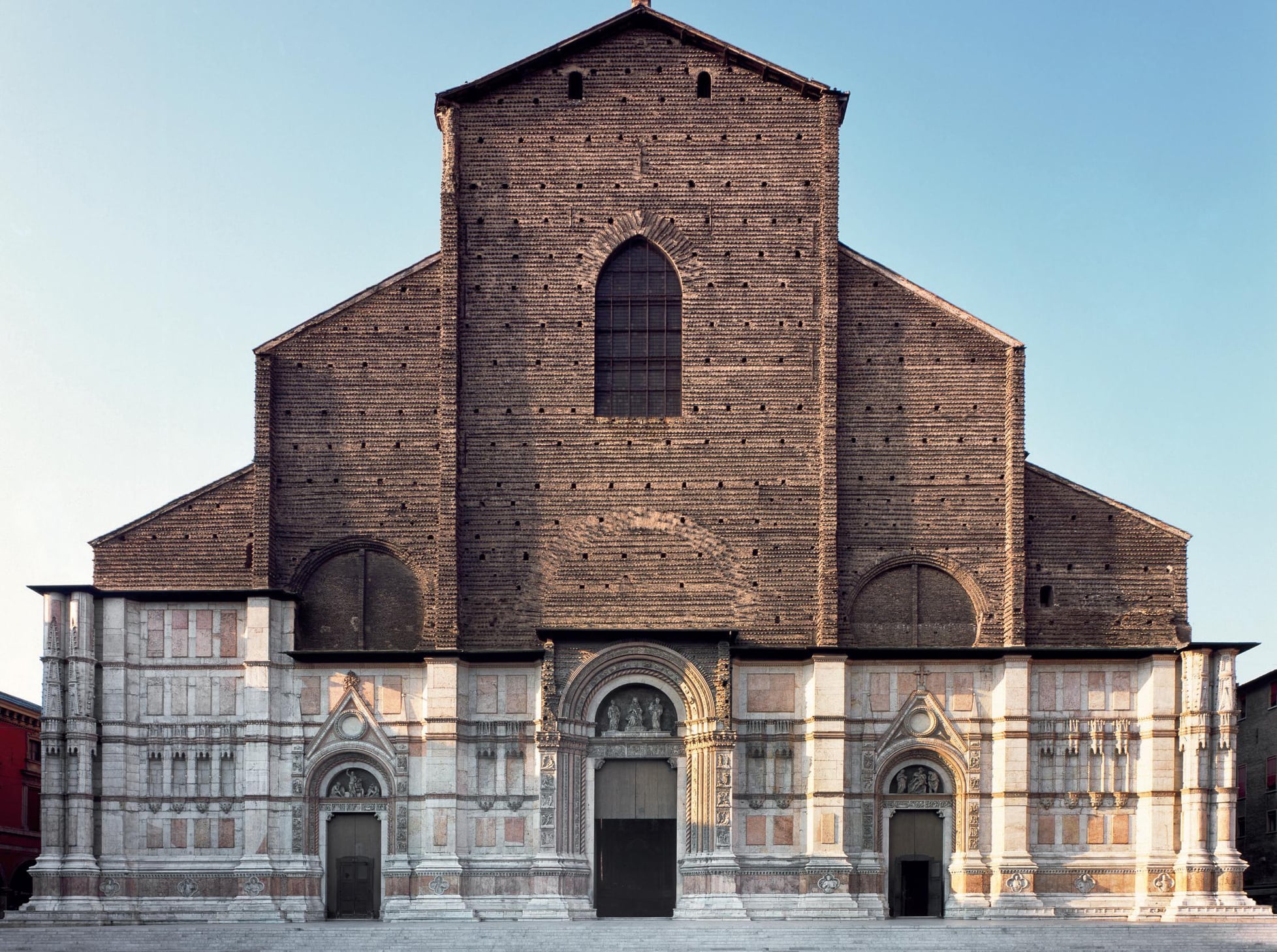 8 Maggio 1390 - la prima pietra della basilica di San Petronio
