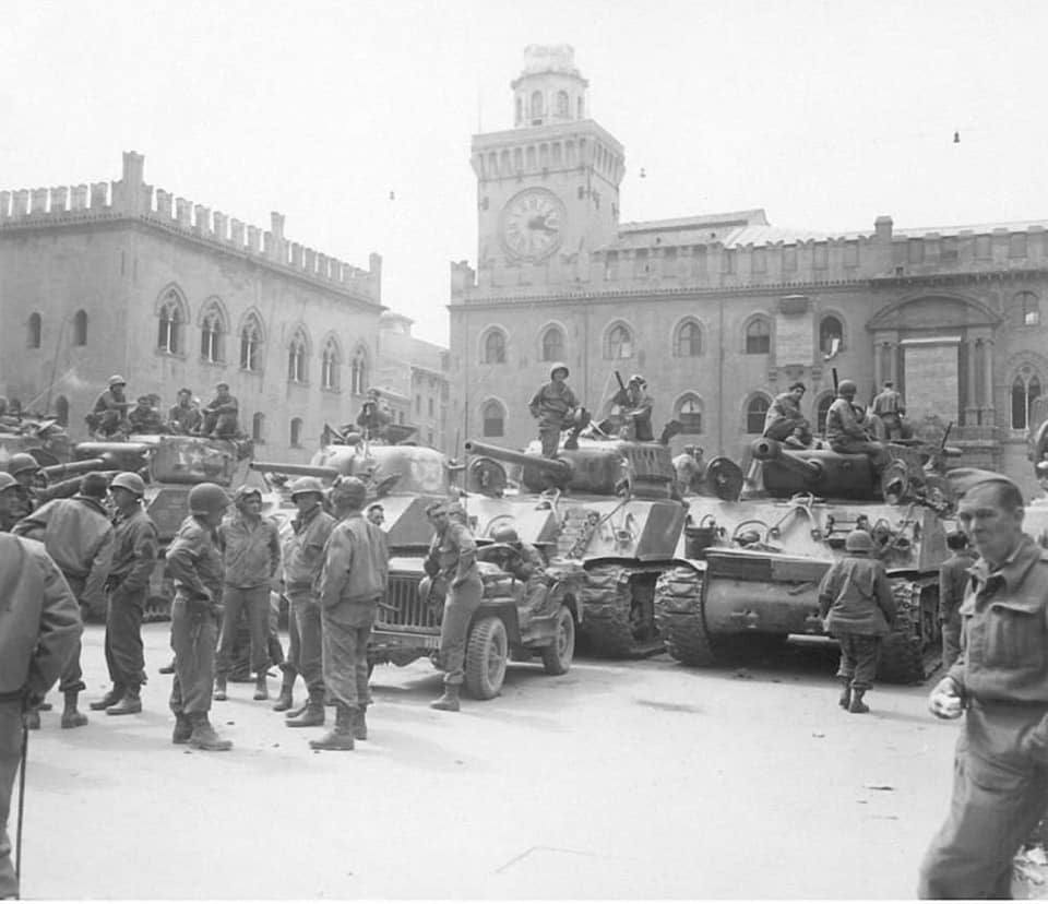 21 Aprile 1945 - Gli alleati entrano in città